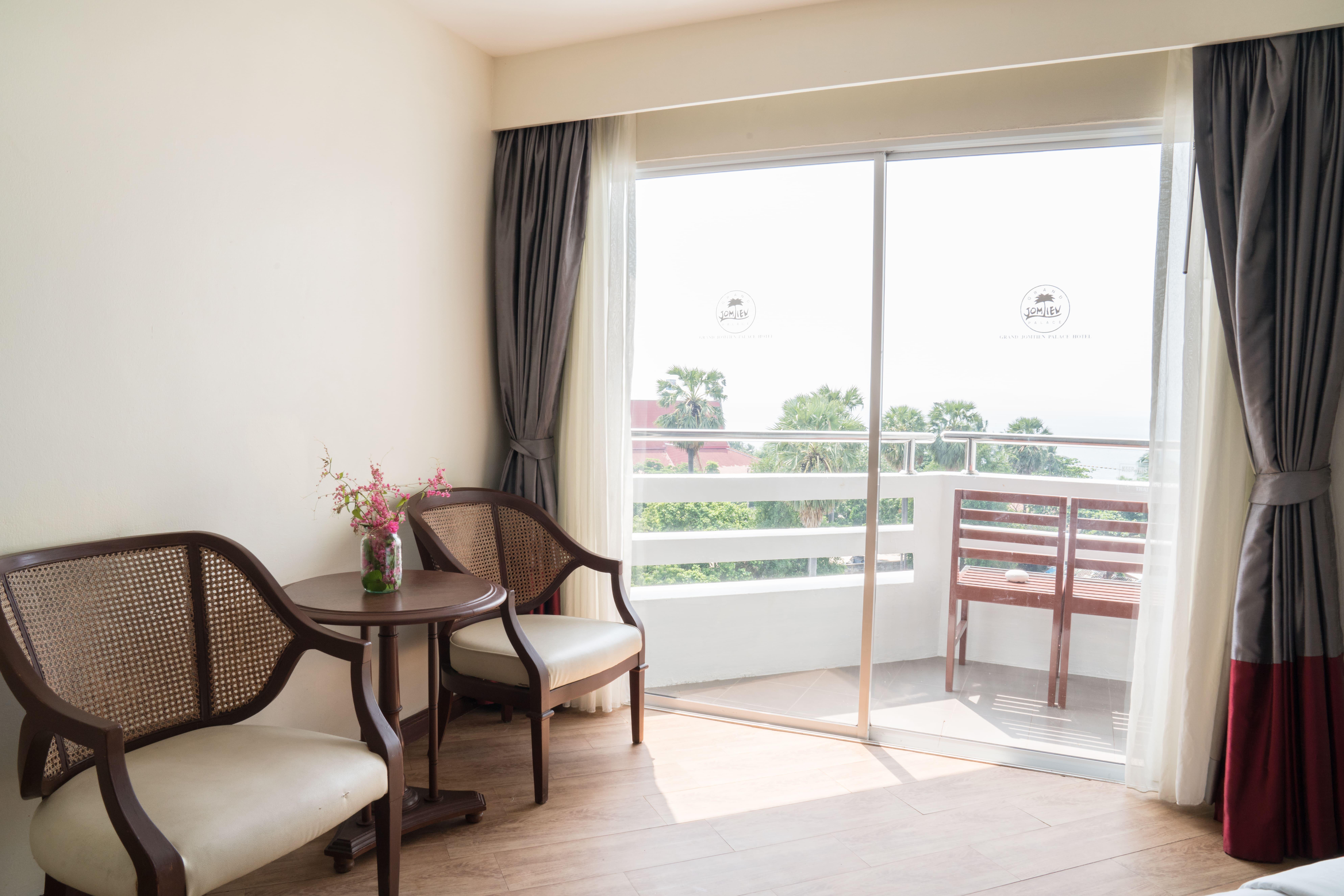 Grand Jomtien Palace Hotel - Sha Extra Plus Dış mekan fotoğraf
